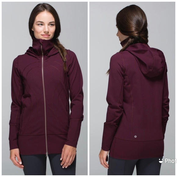 lululemon athletica Jackets & Blazers - RARE 💦💦- Lululemon Stride Jacket II in 
Bordeaux Drama (Size 6)